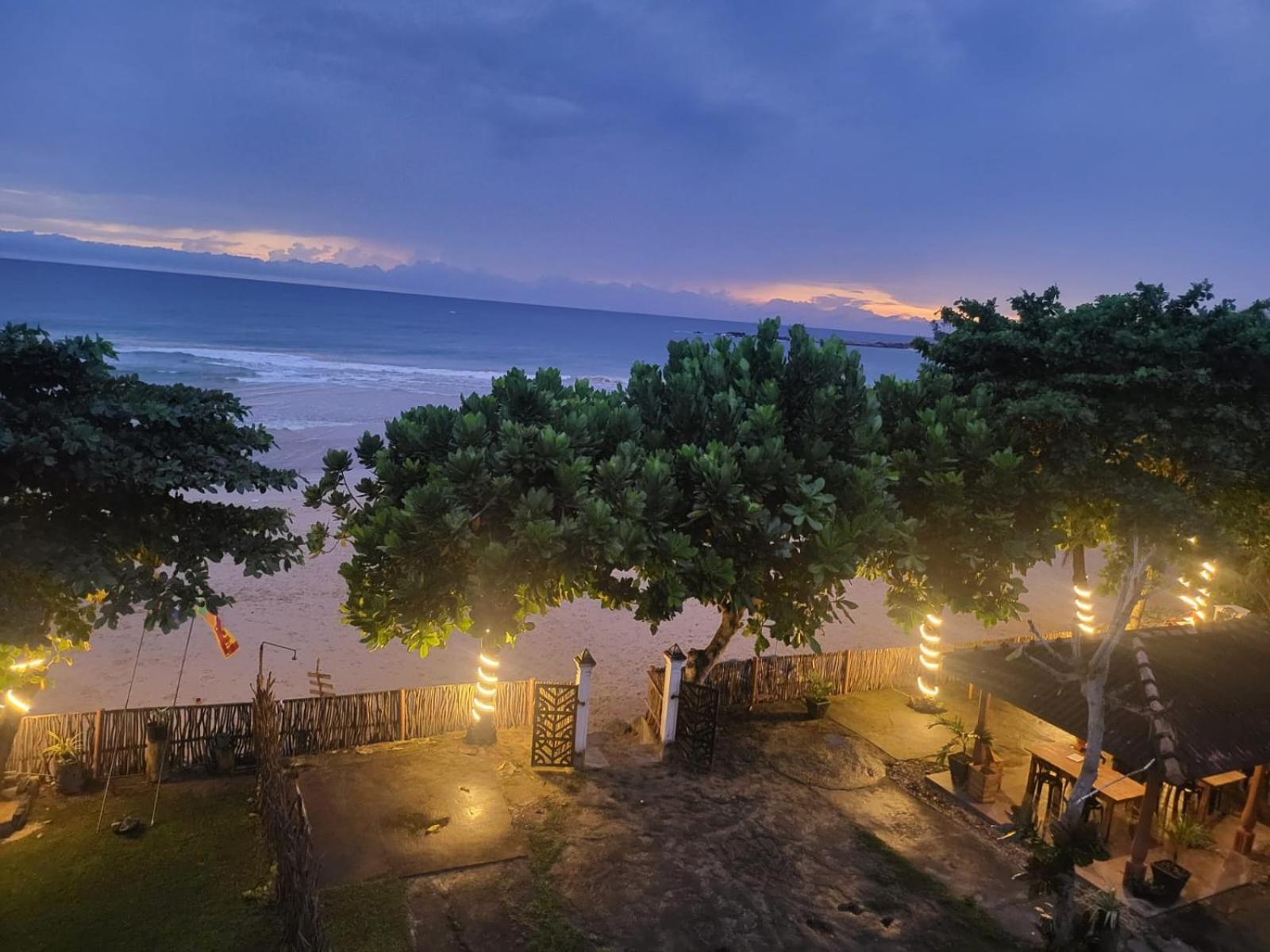 Balance Beach Resort 迪克韦勒 外观 照片
